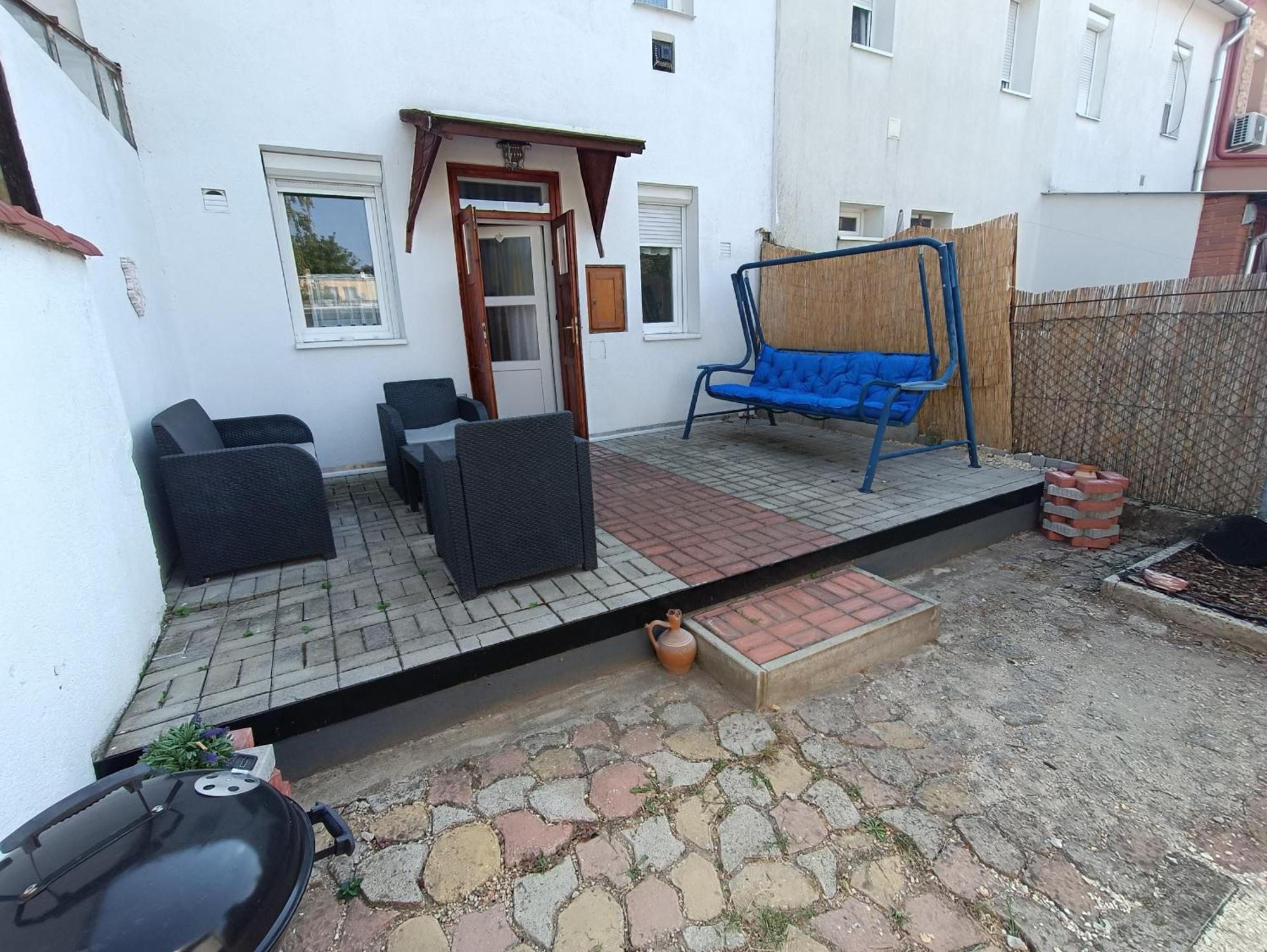 Var-Lak Apartman Balatonfuzfo Exterior photo